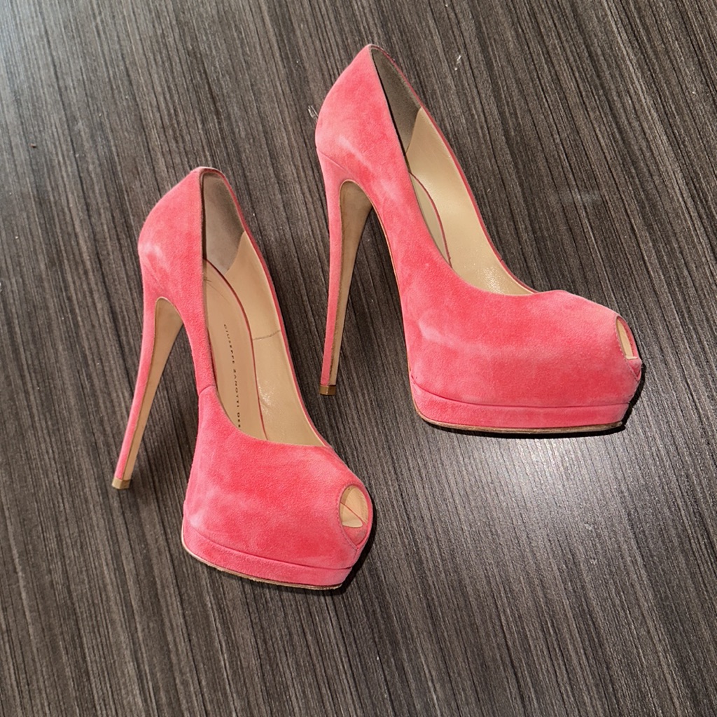 Giuseppe Zanotti Suede Peep Toe Pink/Salmon Heels Size 38